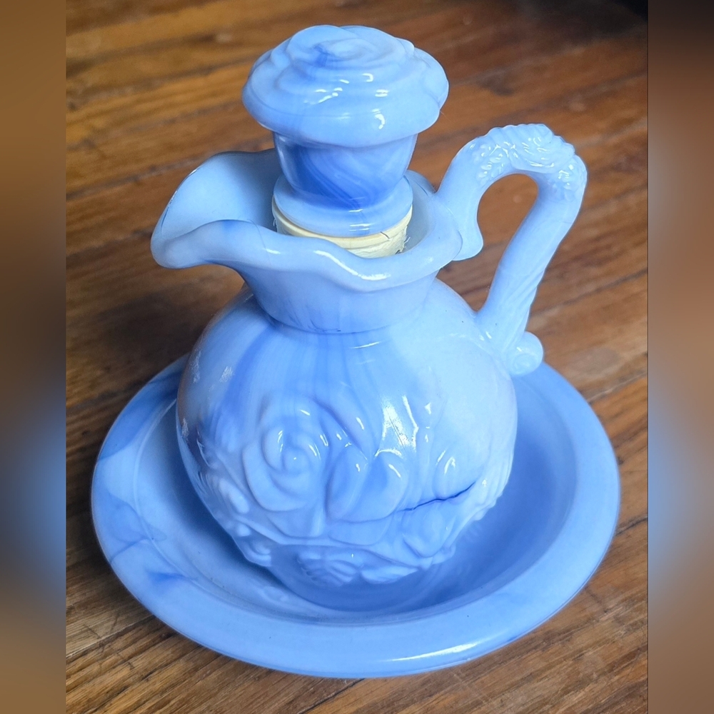 Avon May 1978 Vintage Blue Glass Pitcher and Basin Set